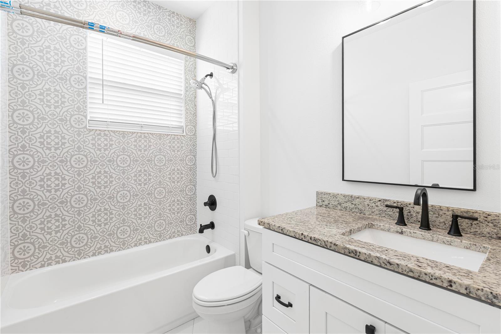 3923 W GRAY ST — photo 14