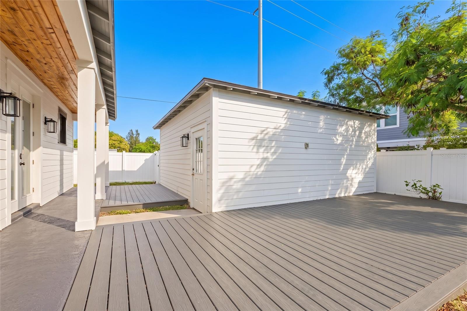 3923 W GRAY ST — photo 33