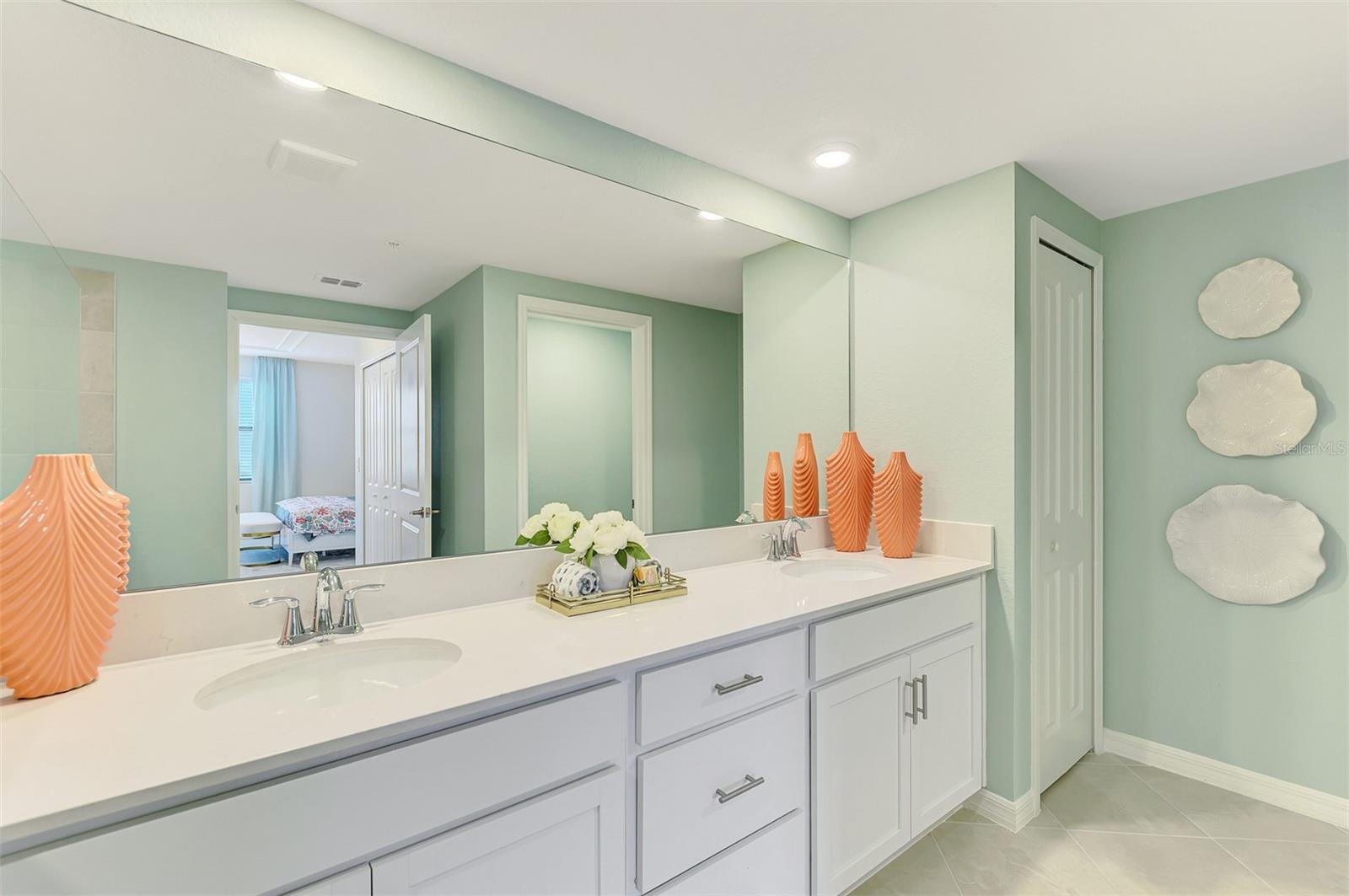 5632 SUMMIT POINTE CIR #104 — photo 34
