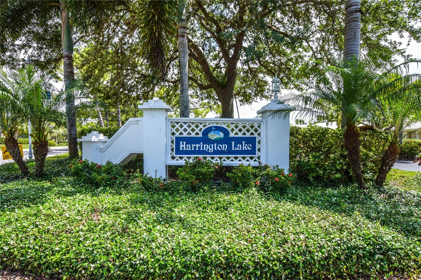 827 HARRINGTON LAKE LN #35 — photo 31