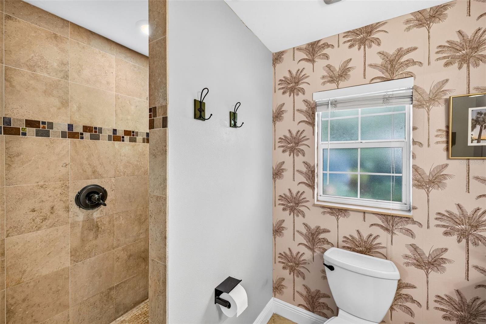 5508 WHITMORE DR — photo 23