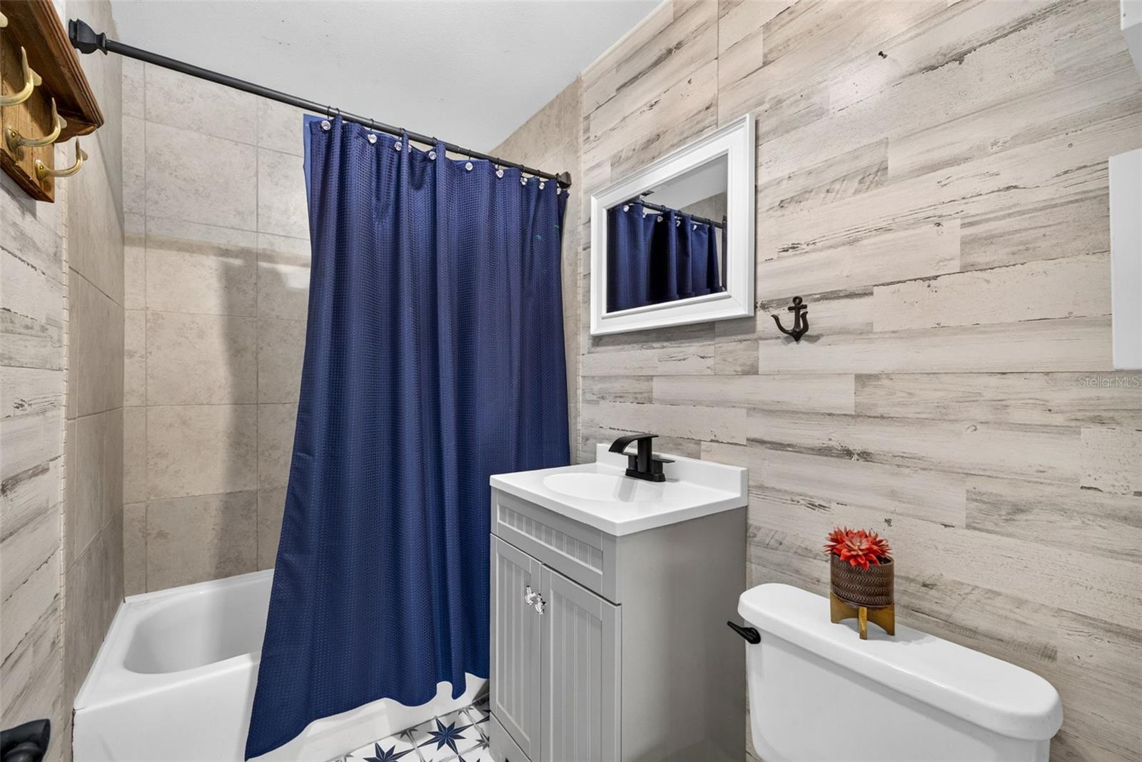 5508 WHITMORE DR — photo 26