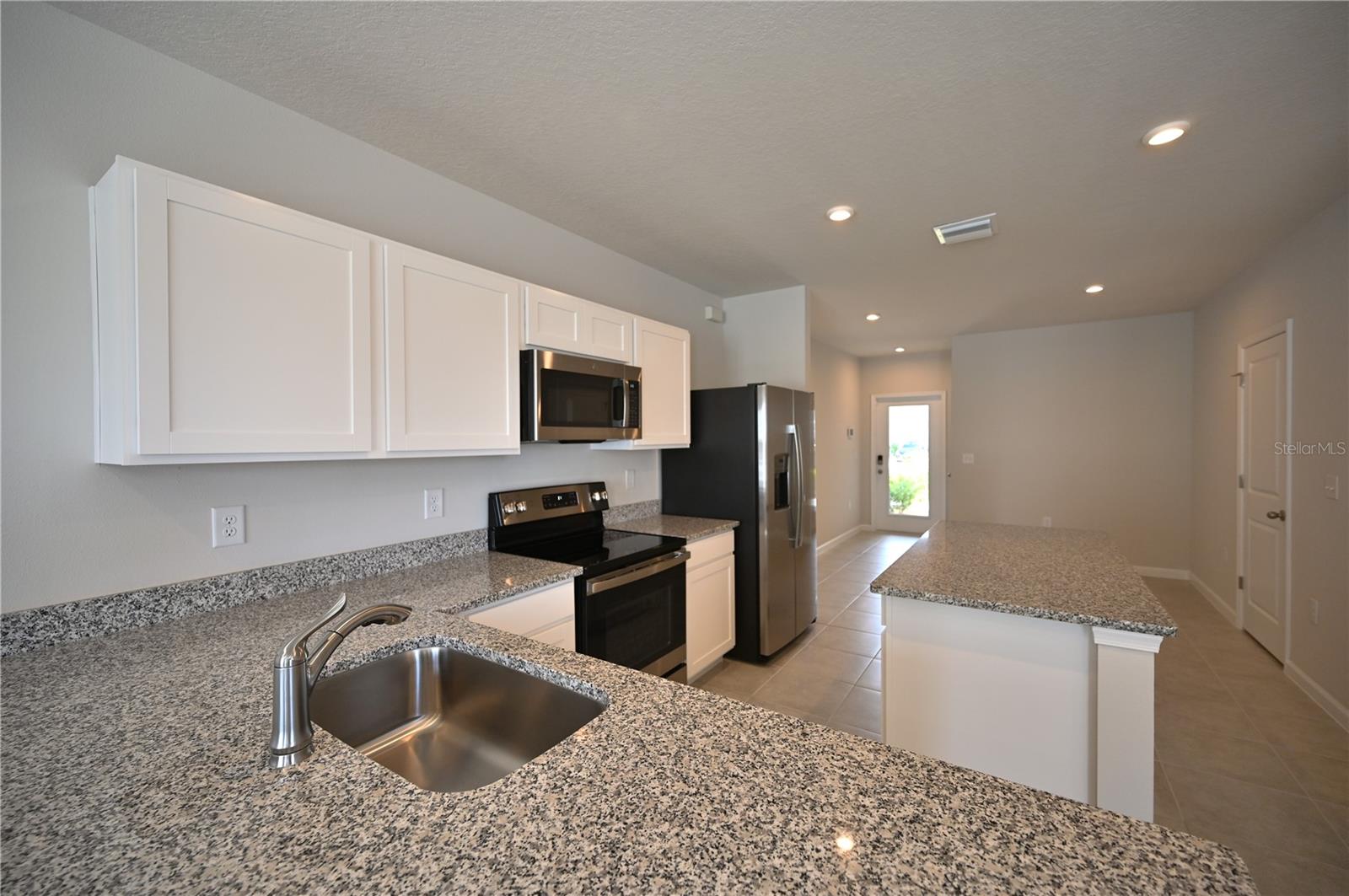 14261 CRIMSON AVE — photo 13