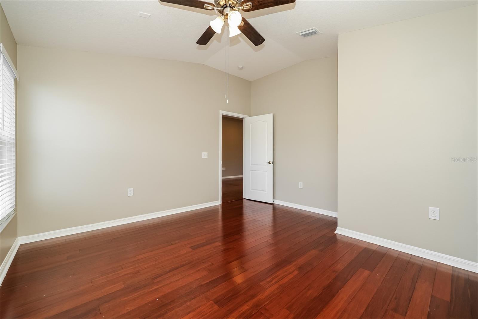 12755 STANDBRIDGE DR — photo 35