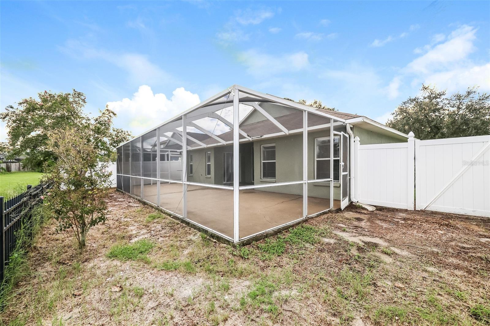 12755 STANDBRIDGE DR — photo 39