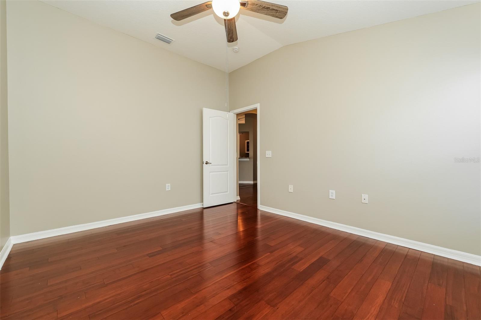 12755 STANDBRIDGE DR — photo 33
