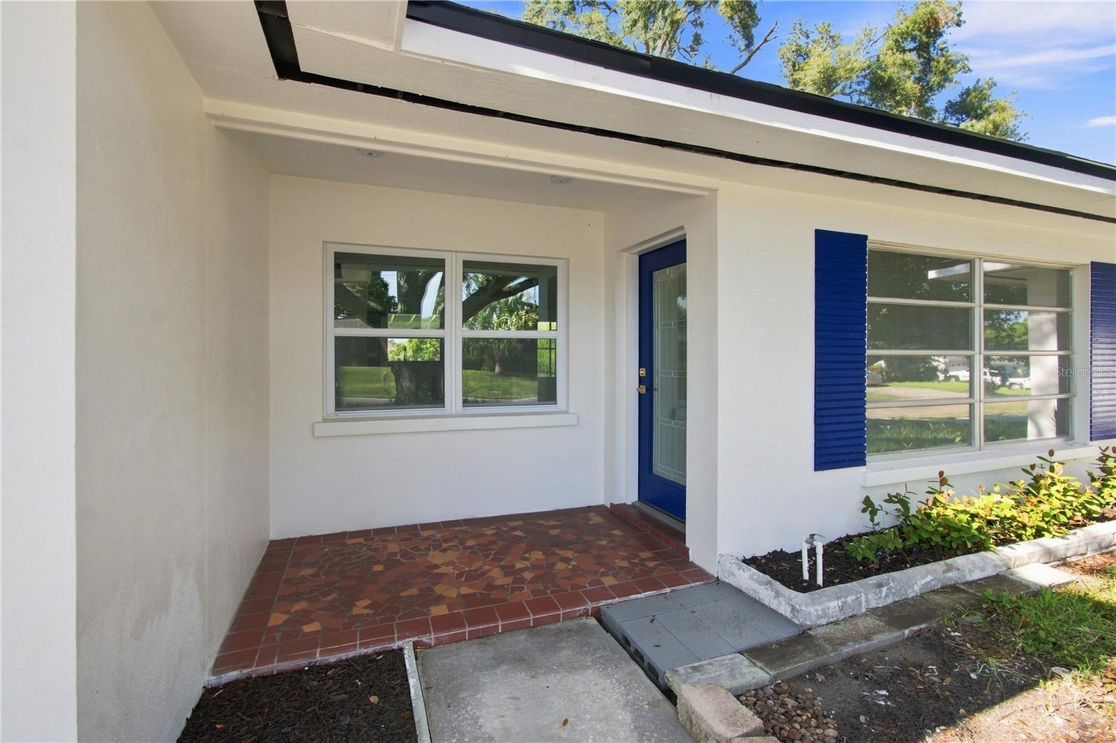 1250 MAGNOLIA DR — photo 2