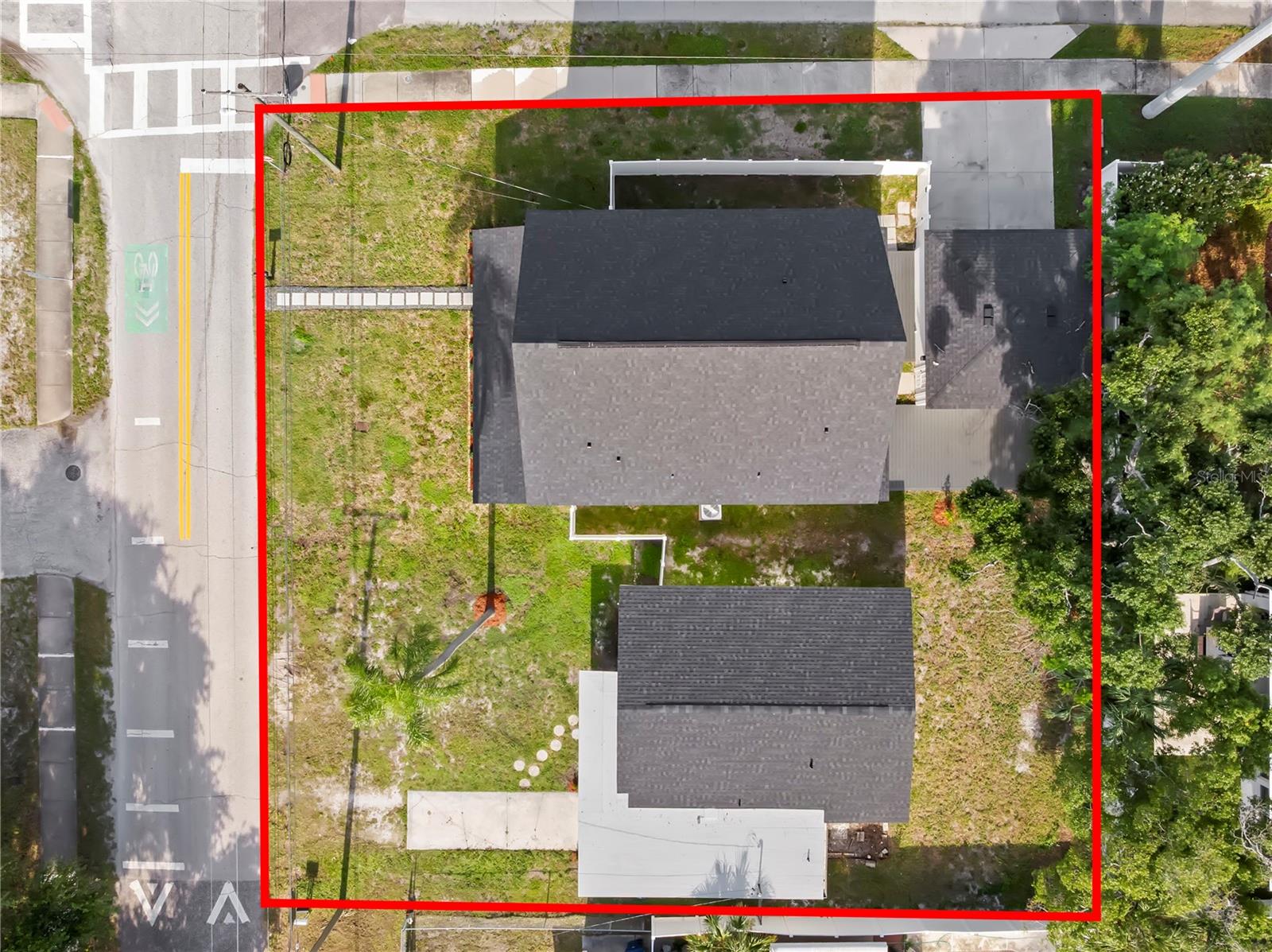 3921 W GRAY ST — photo 32