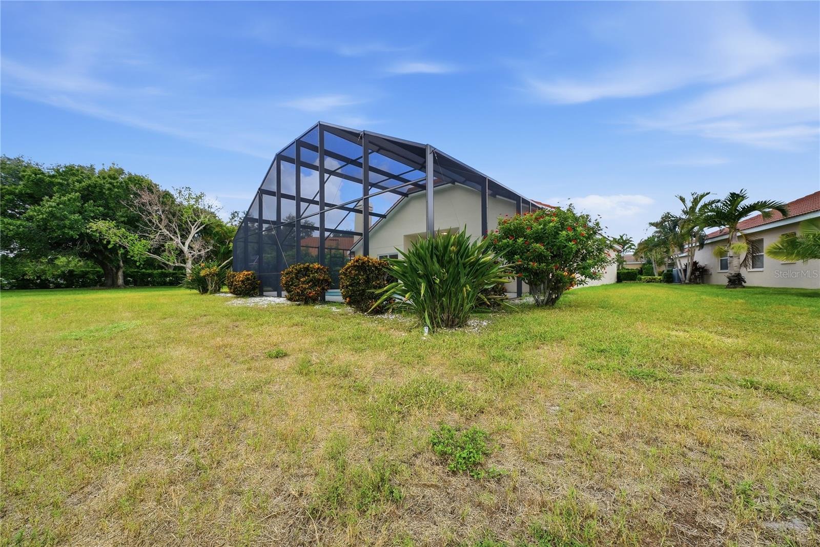 6817 SUPERIOR STREET CIR — photo 36