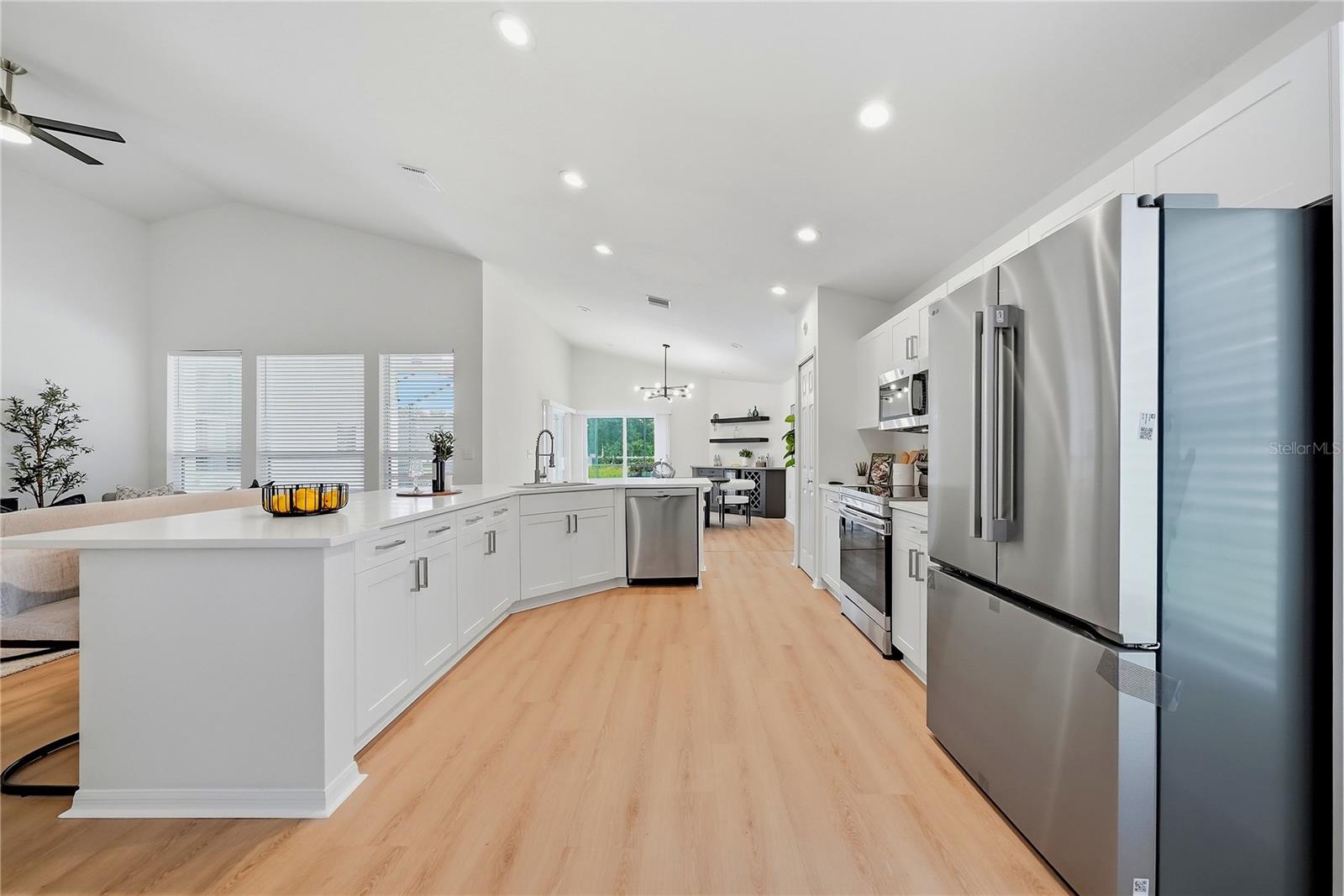 6817 SUPERIOR STREET CIR — photo 17