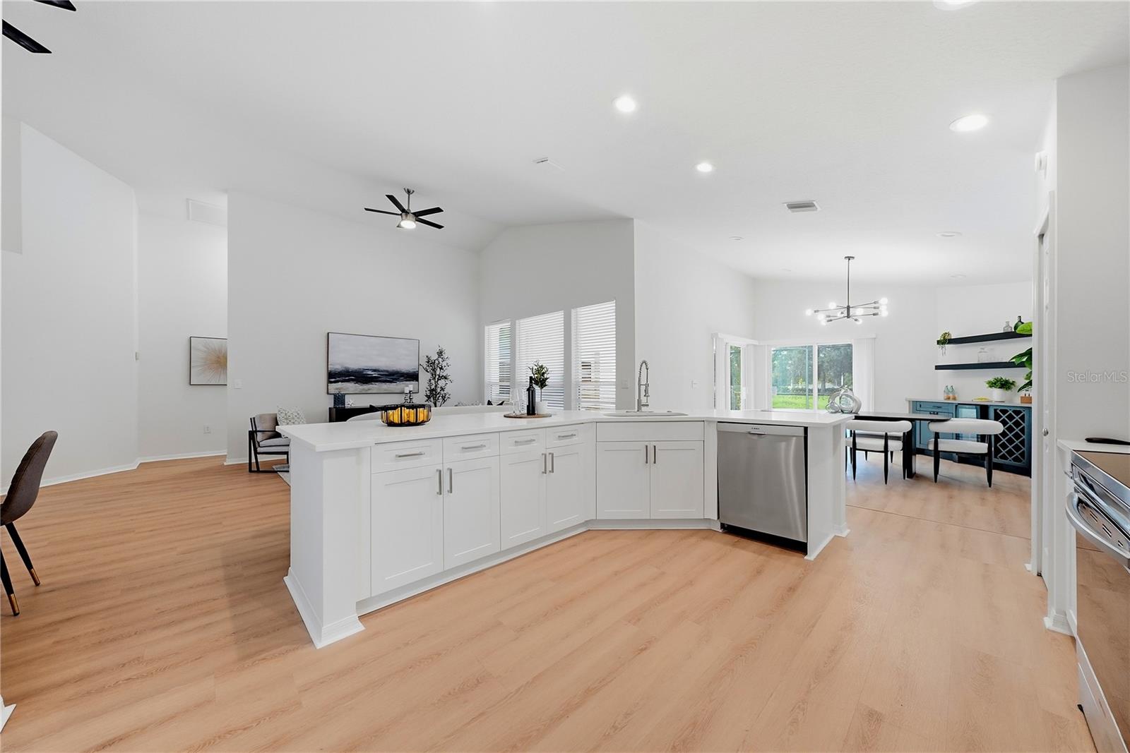 6817 SUPERIOR STREET CIR — photo 15