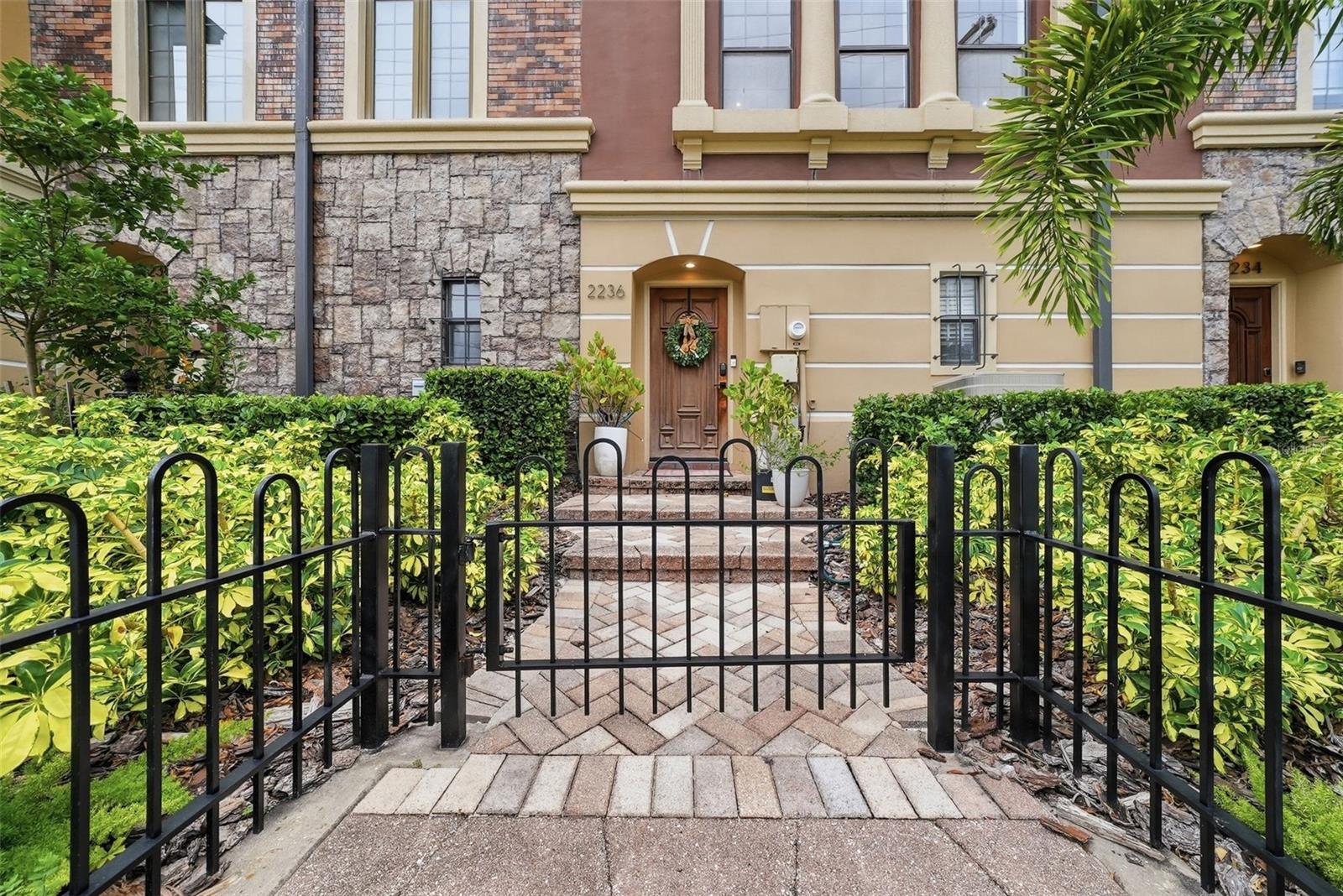 2236 SOHO BAY CT — photo 2