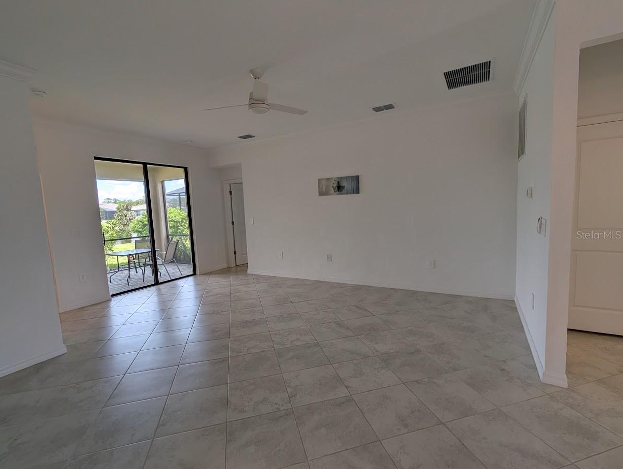 11100 BALFOUR ST — photo 25