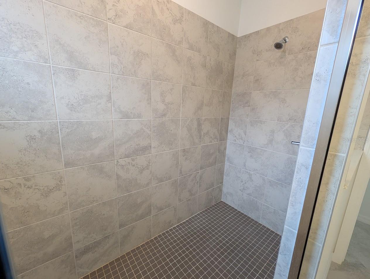 11100 BALFOUR ST — photo 36