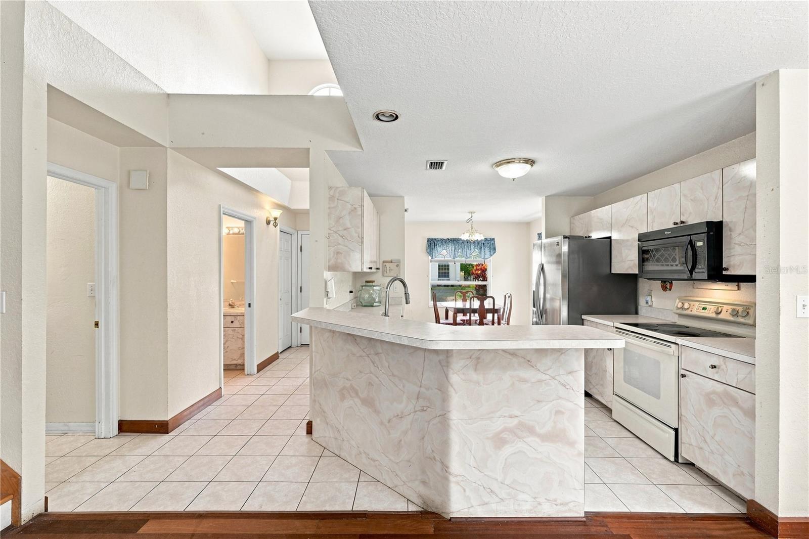 1220 ALEXANDER WAY — photo 7