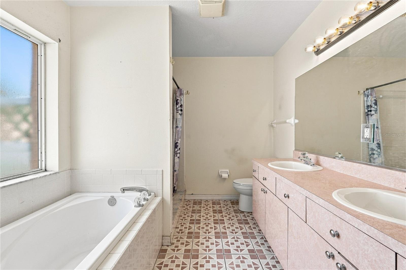 1220 ALEXANDER WAY — photo 18
