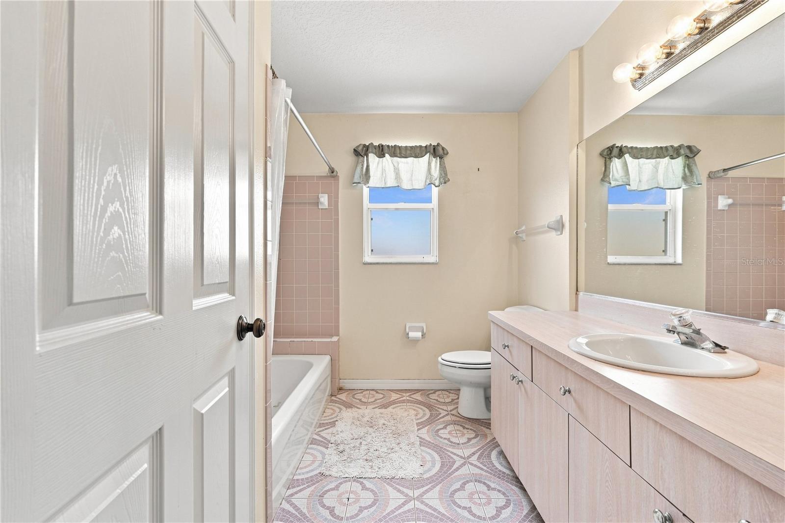1220 ALEXANDER WAY — photo 23