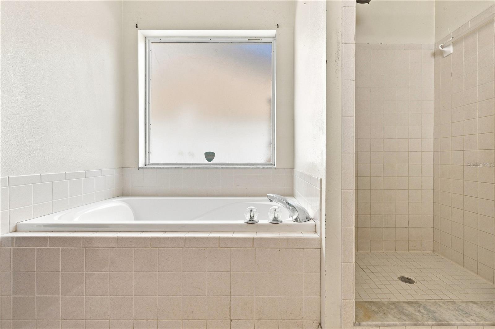 1220 ALEXANDER WAY — photo 19