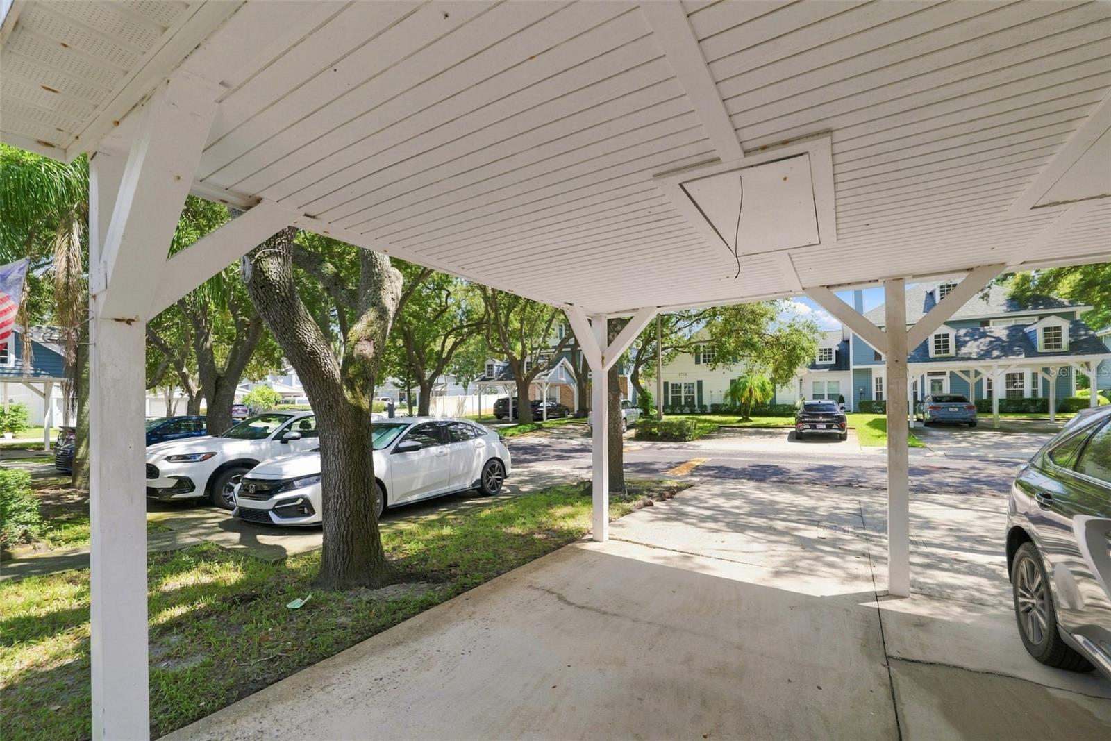 2725 PENZANCE ST — photo 31