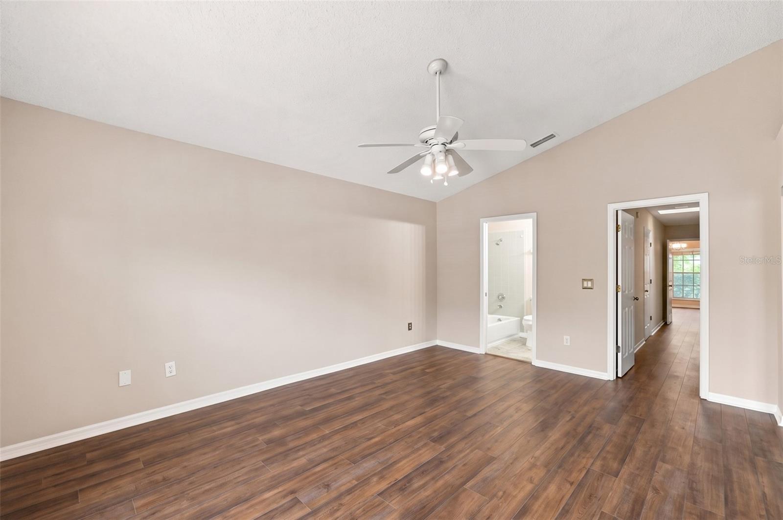 2725 PENZANCE ST — photo 17