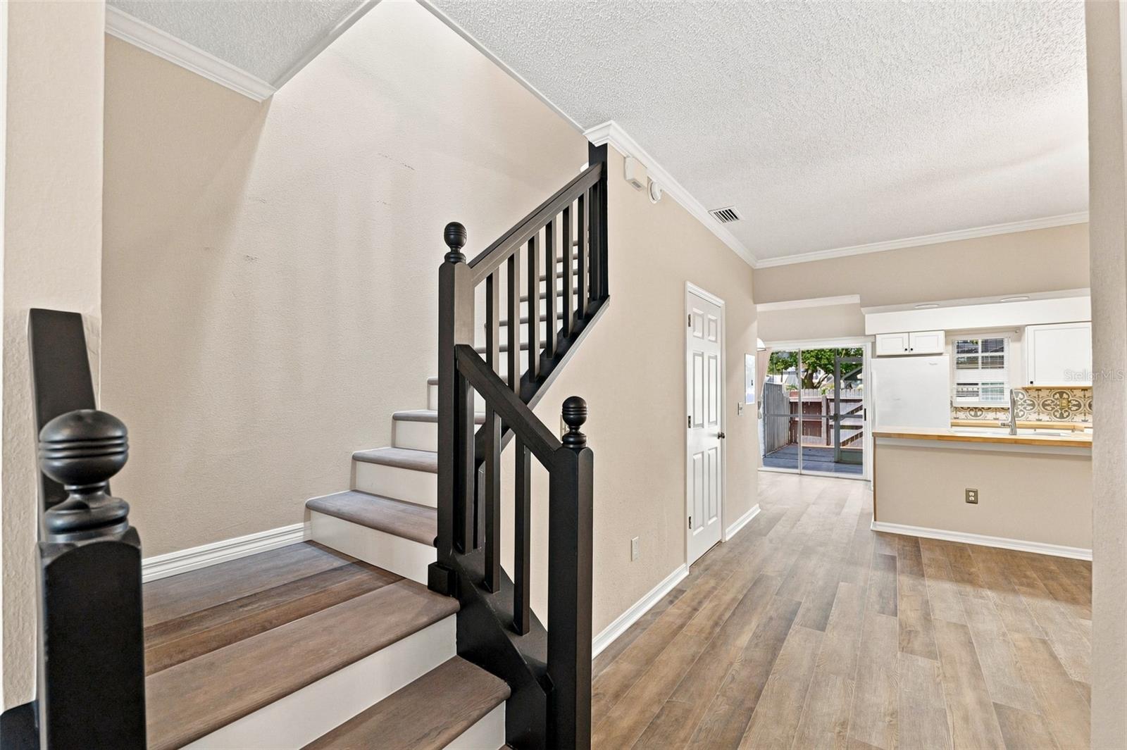2725 PENZANCE ST — photo 7