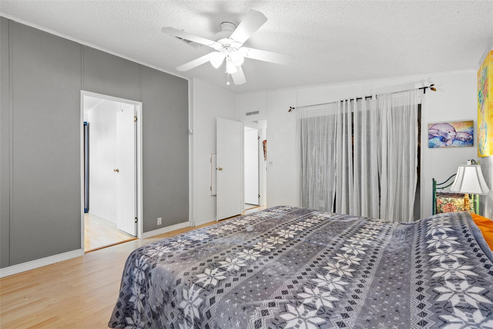 357 MOUNT SAXON AVE NE #323 — photo 23