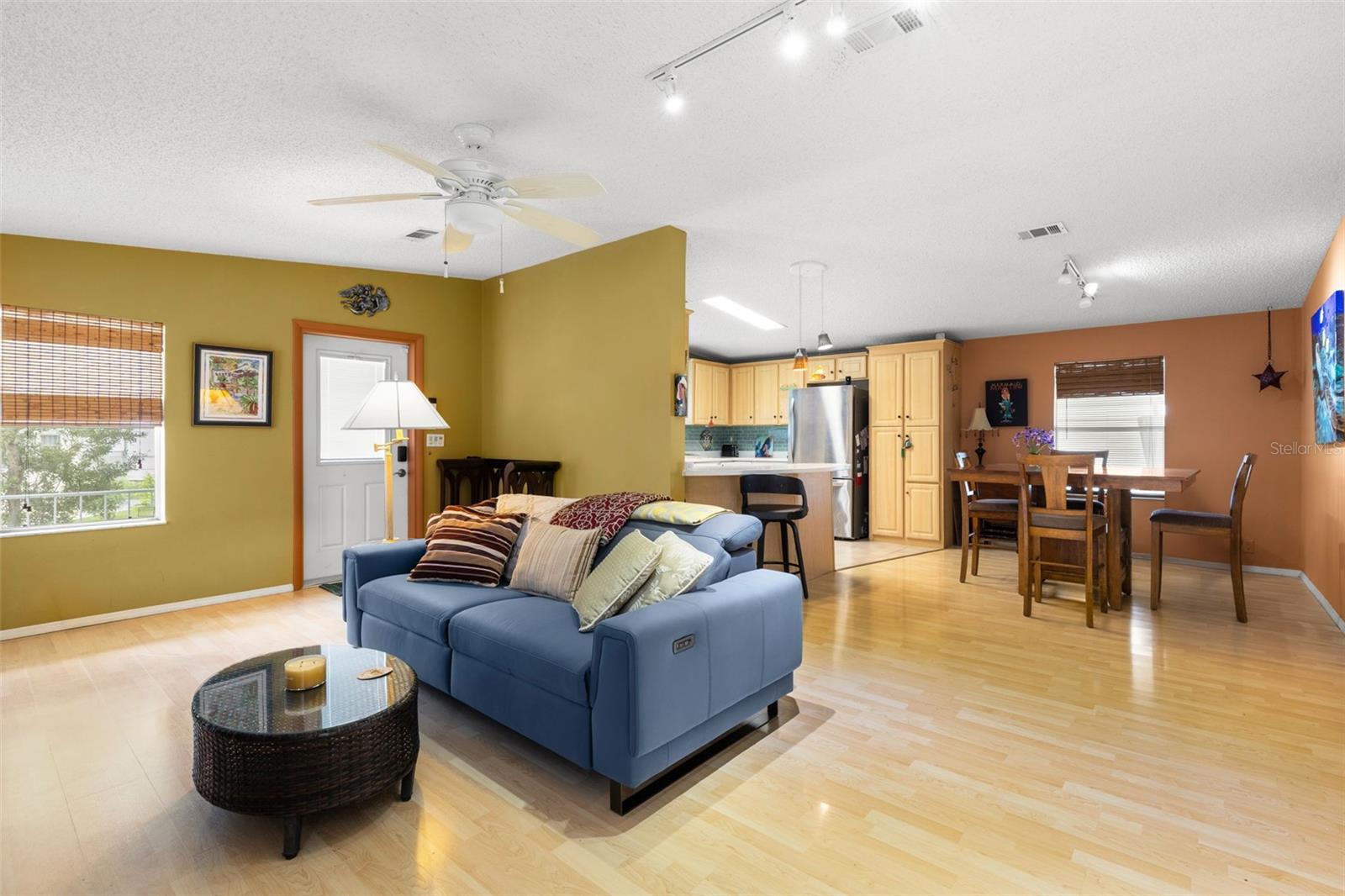 357 MOUNT SAXON AVE NE #323 — photo 8