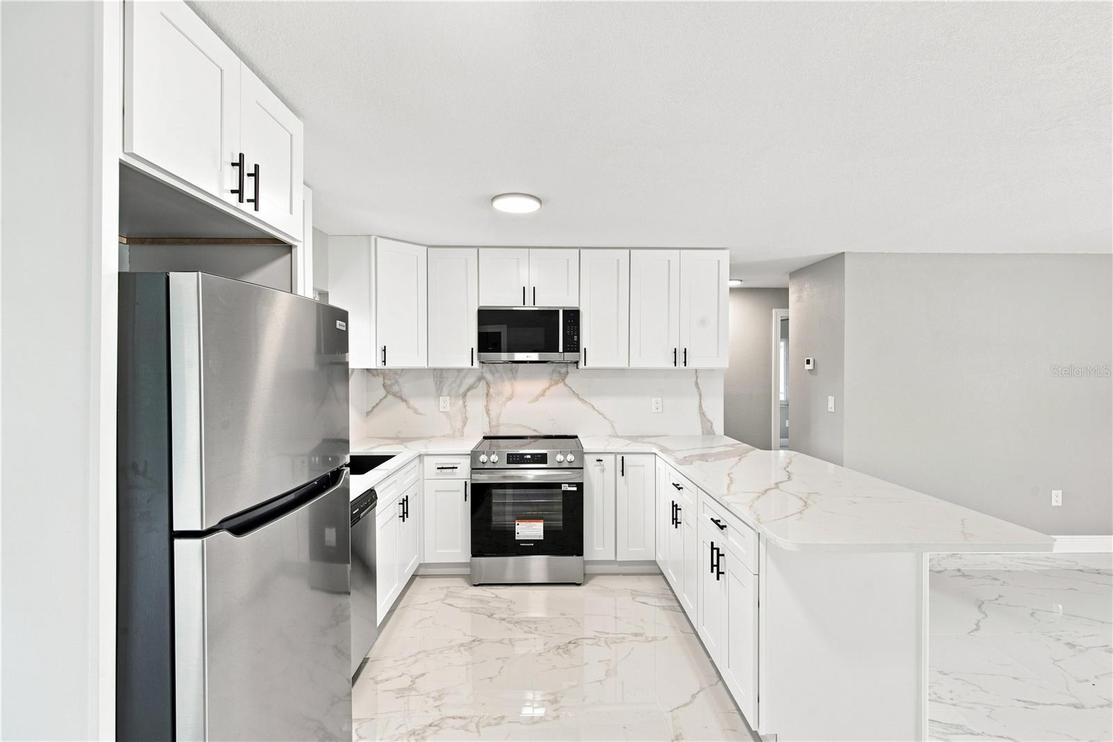 7033 WENTWORTH WAY — photo 11