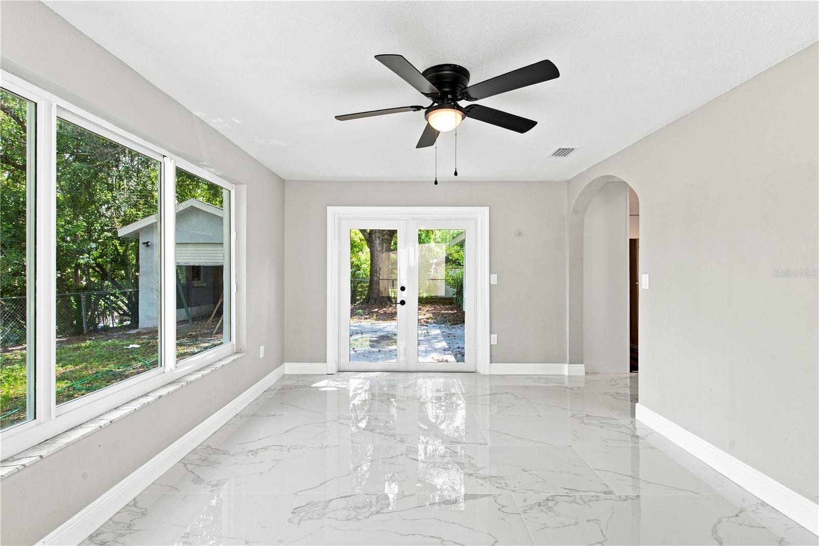 7033 WENTWORTH WAY — photo 12