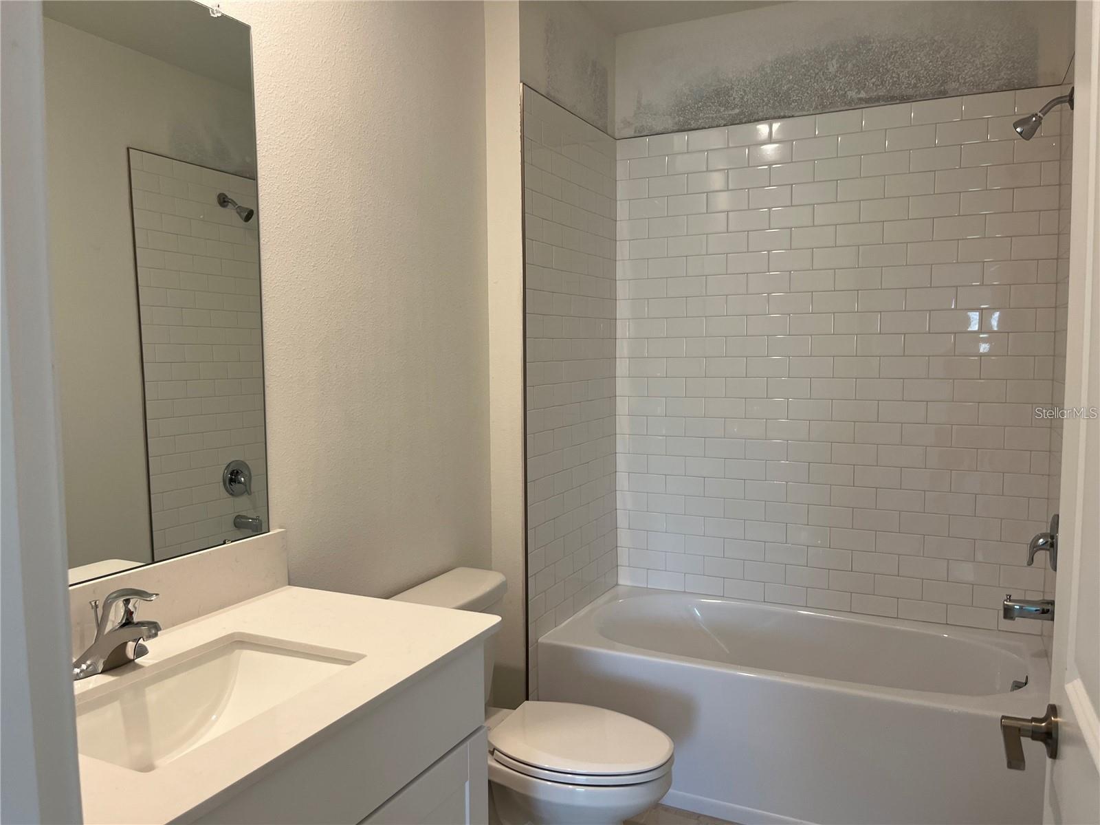 11186 RADIANT SHORE LOOP — photo 9