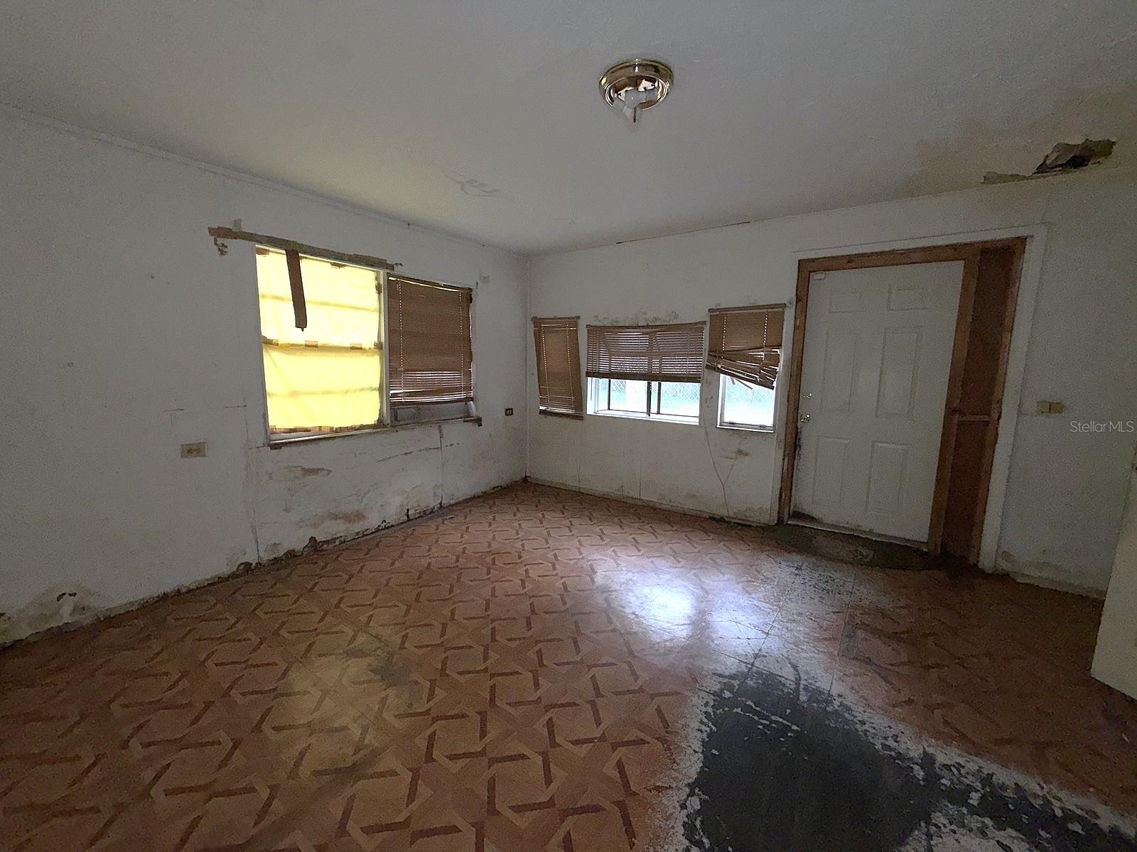 3801 E OSBORNE AVE — photo 20