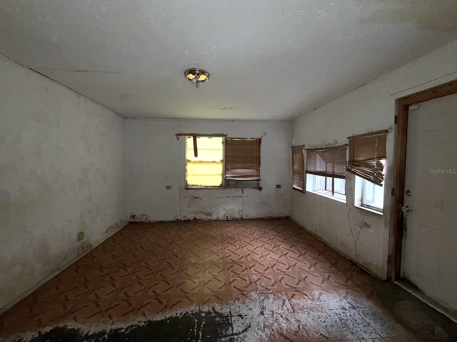 3801 E OSBORNE AVE — photo 22