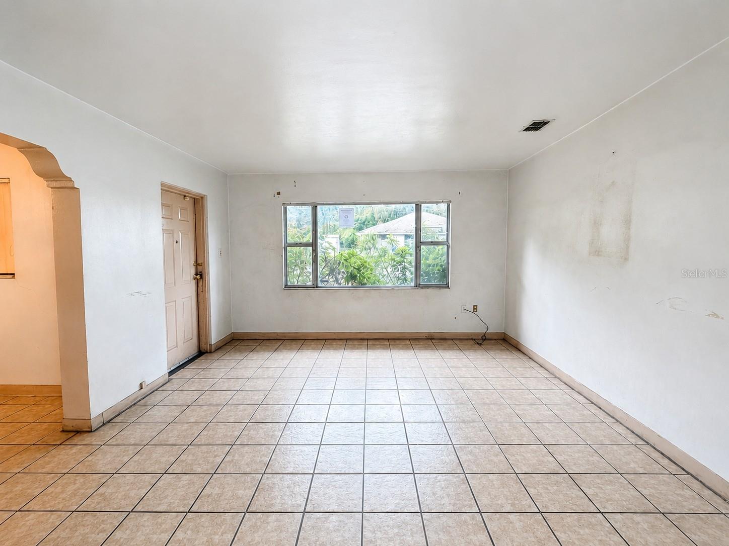 3801 E OSBORNE AVE — photo 3