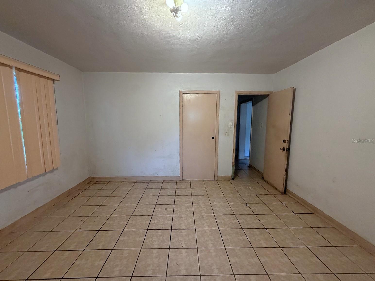 3801 E OSBORNE AVE — photo 14