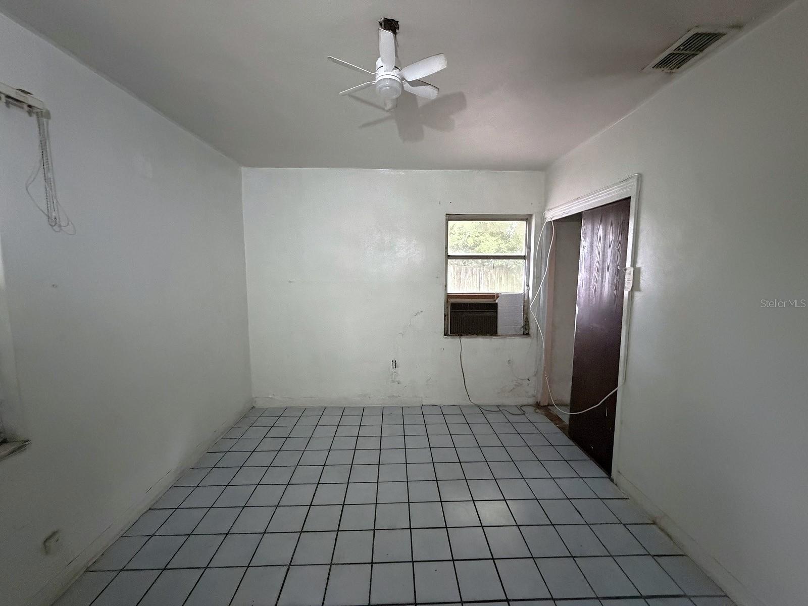 3801 E OSBORNE AVE — photo 16