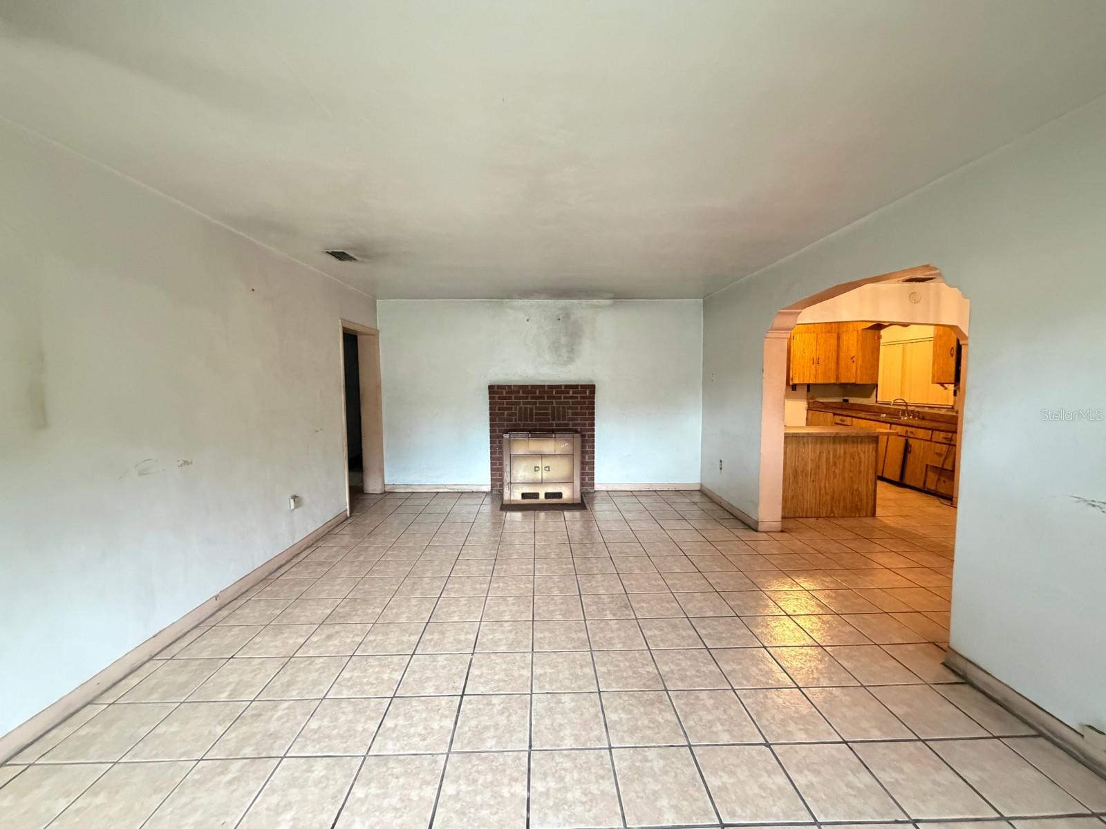 3801 E OSBORNE AVE — photo 6
