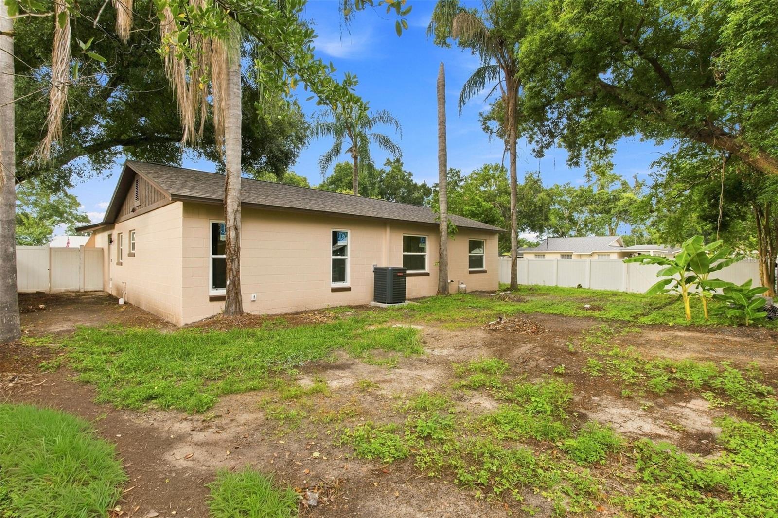 1105 PARK ST — photo 19