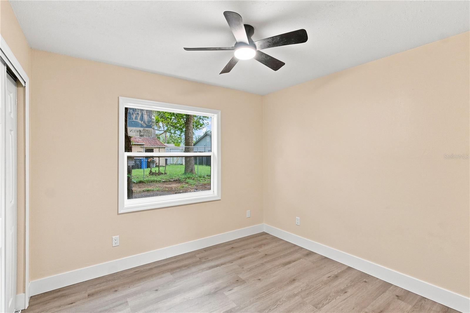 1105 PARK ST — photo 15
