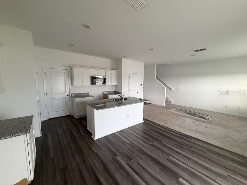 968 KELLY FERN LOOP — photo 4