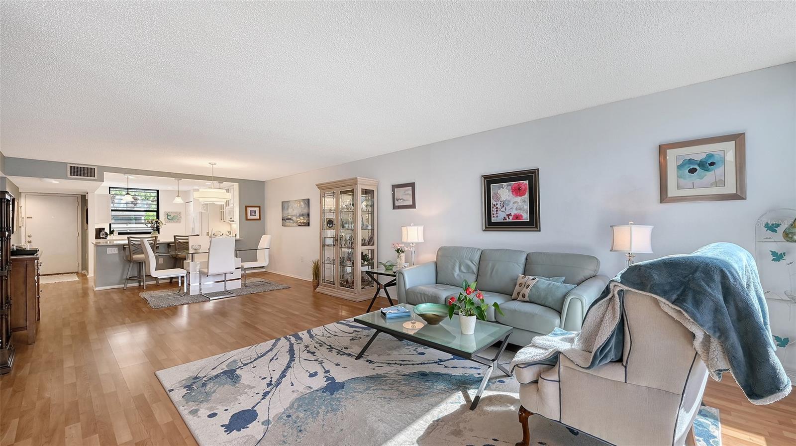666 WOODLAWN DR #666 — photo 10