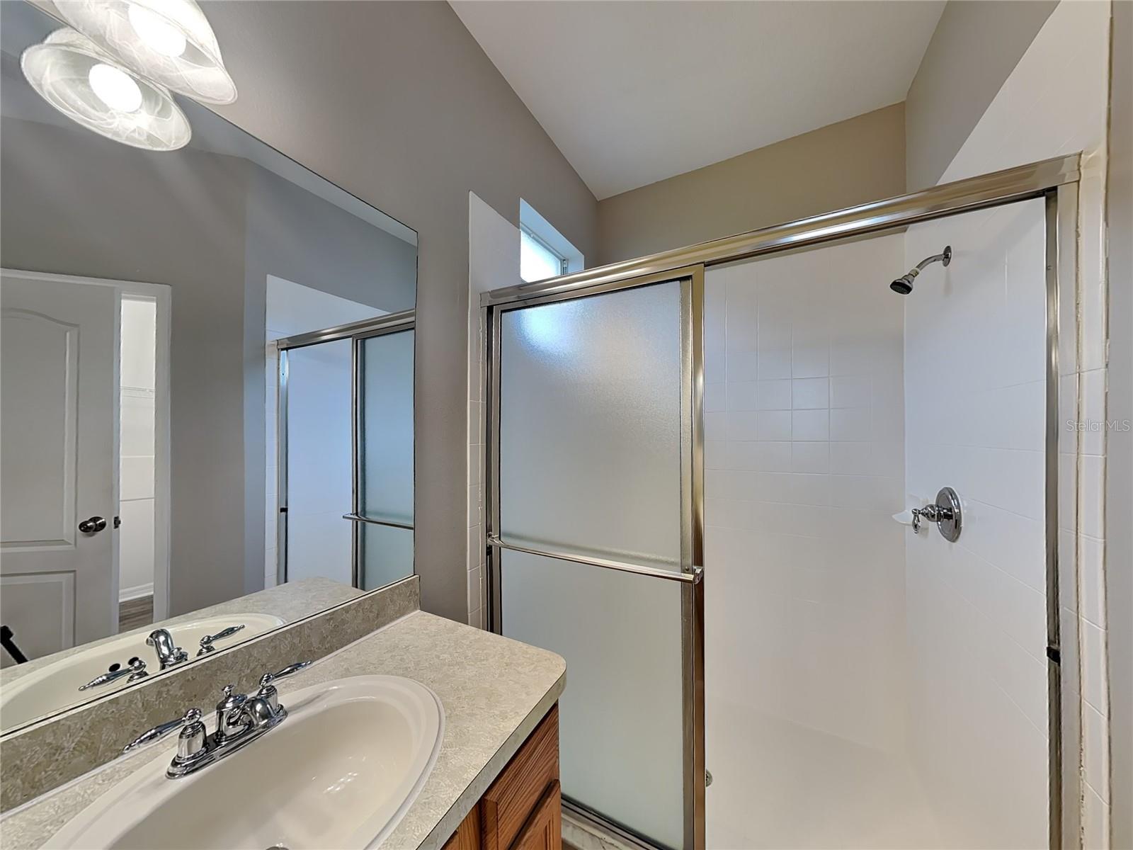 Home in SEFFNER — photo 9