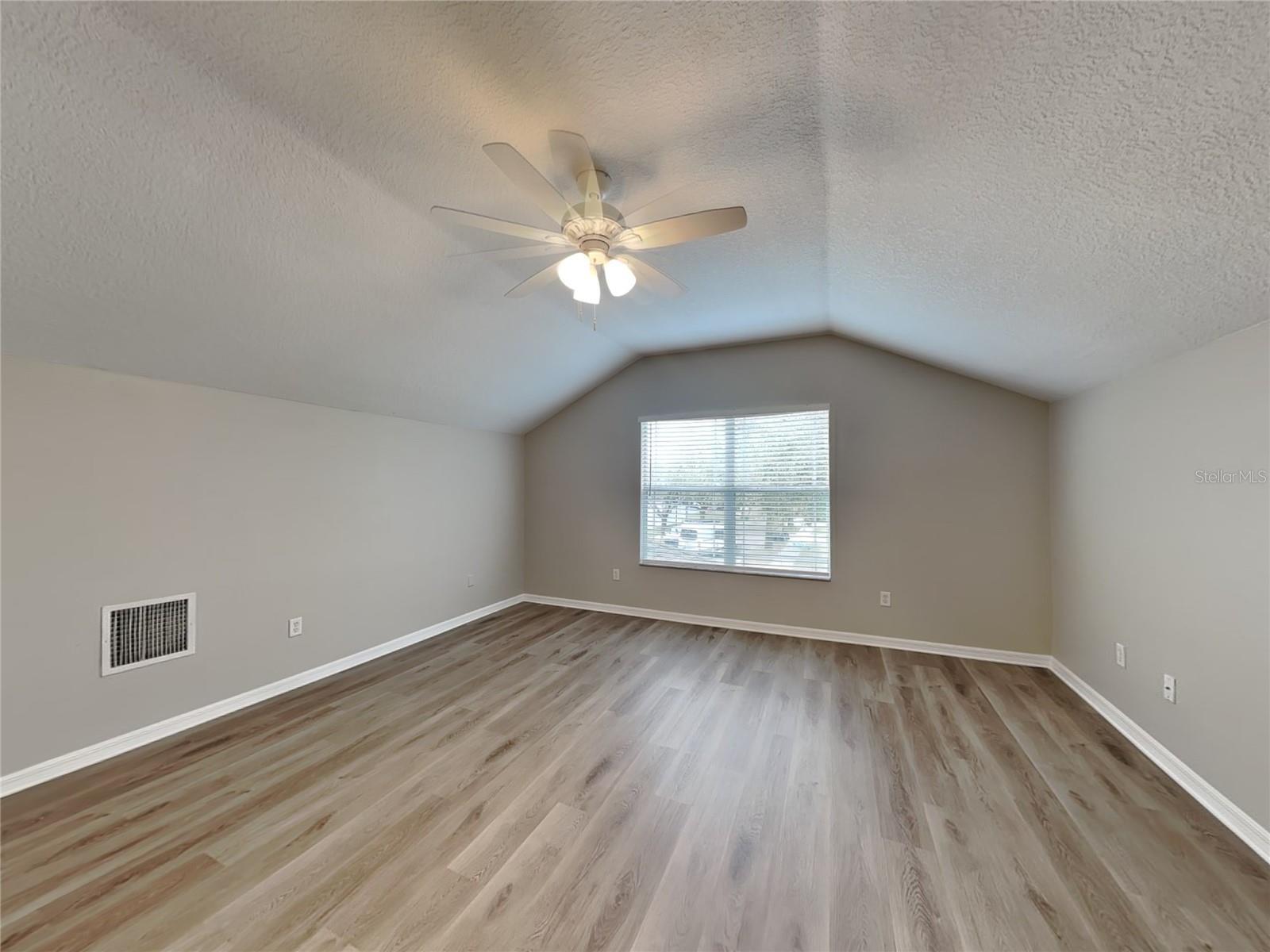 Home in SEFFNER — photo 20