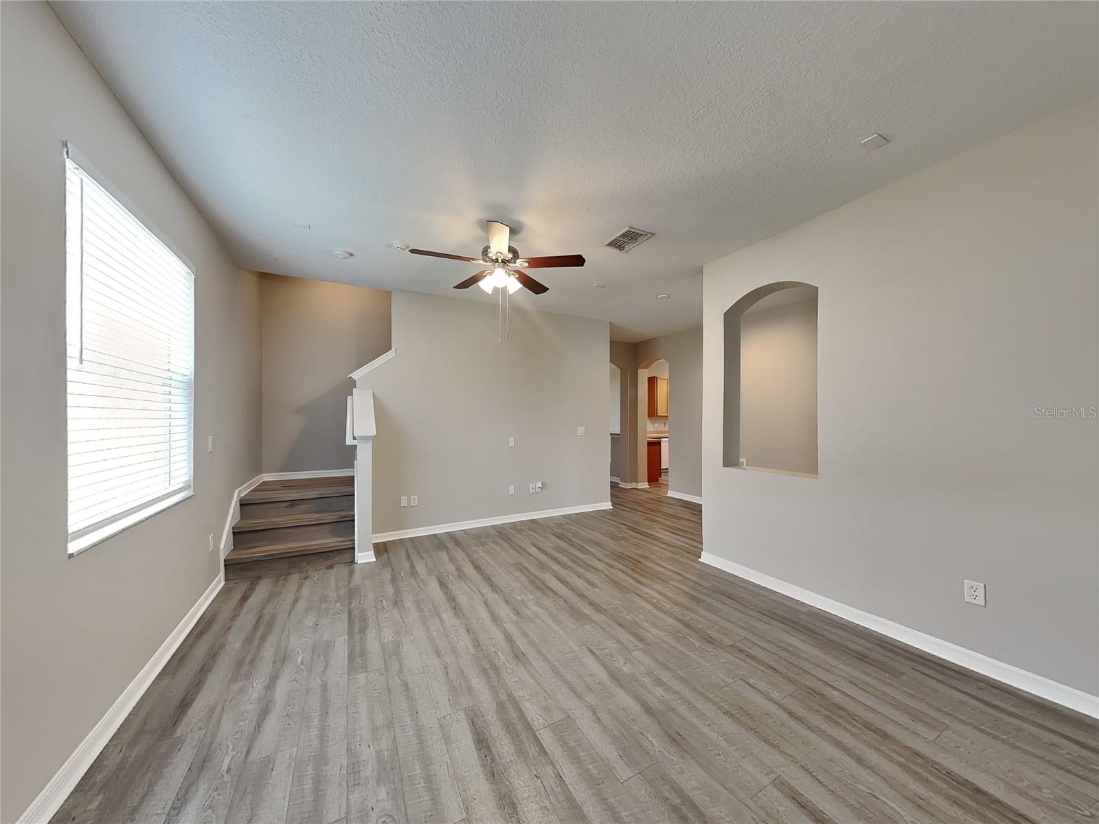 Home in SEFFNER — photo 18