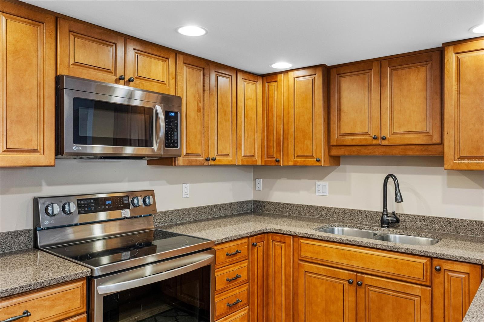 1480 GULF BLVD #1011 — photo 8