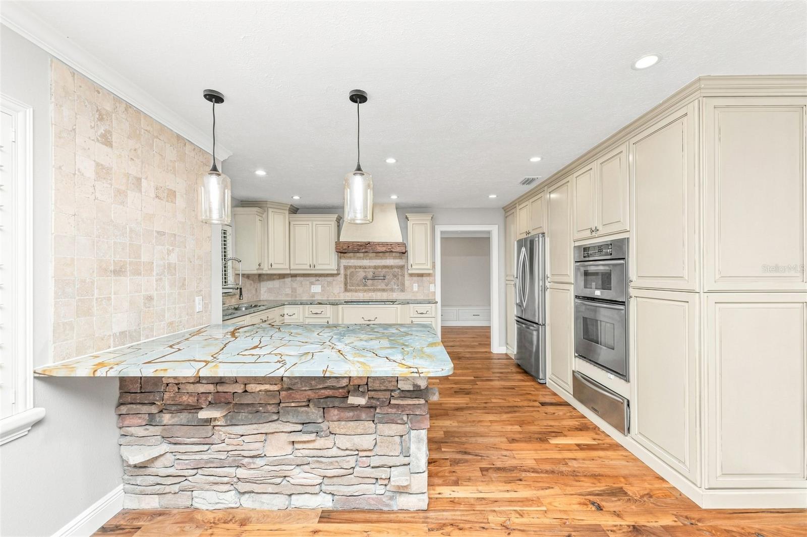 1010 MALLOW WAY — photo 6