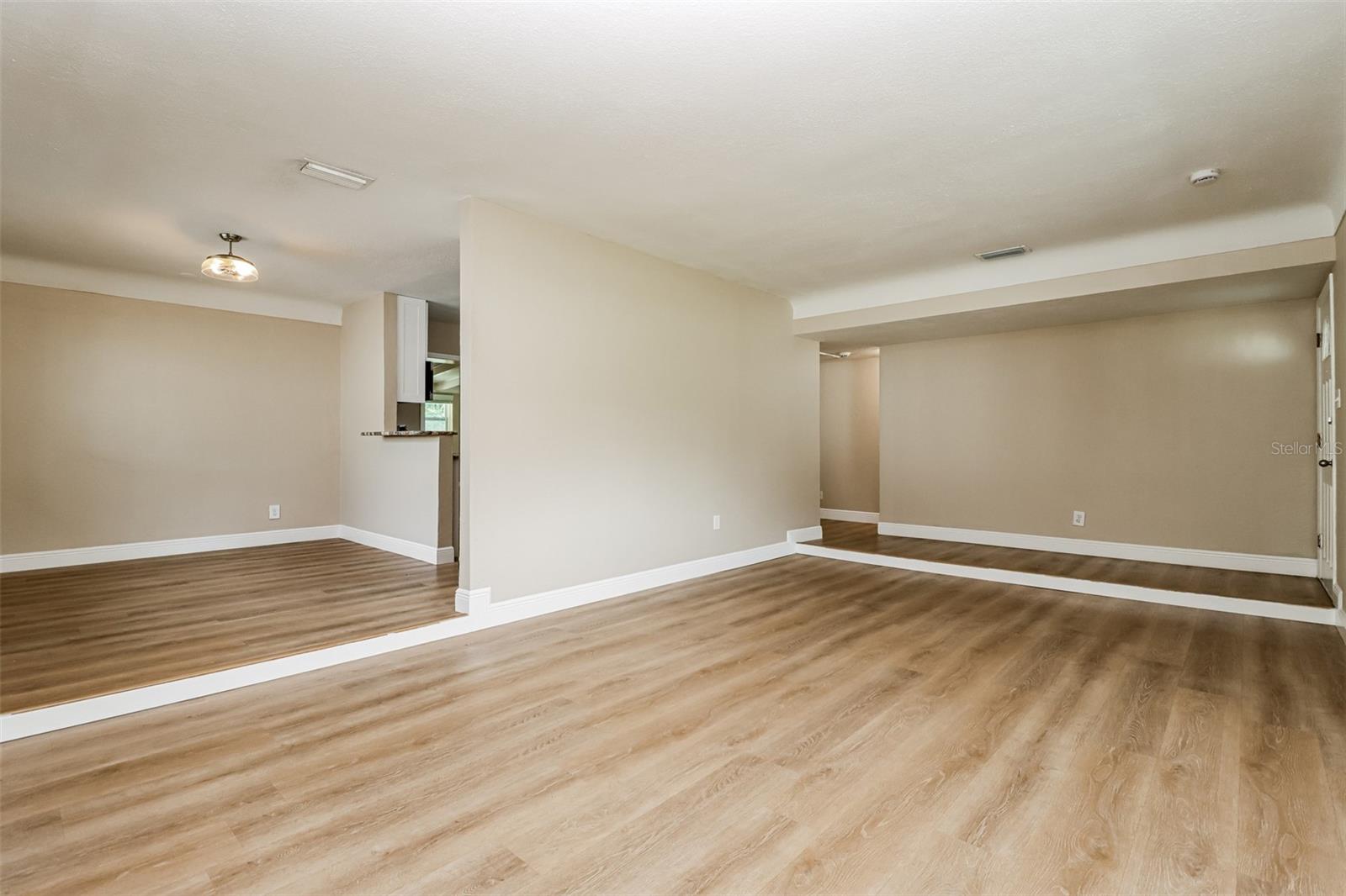 10293 SATSUMA RD — photo 2