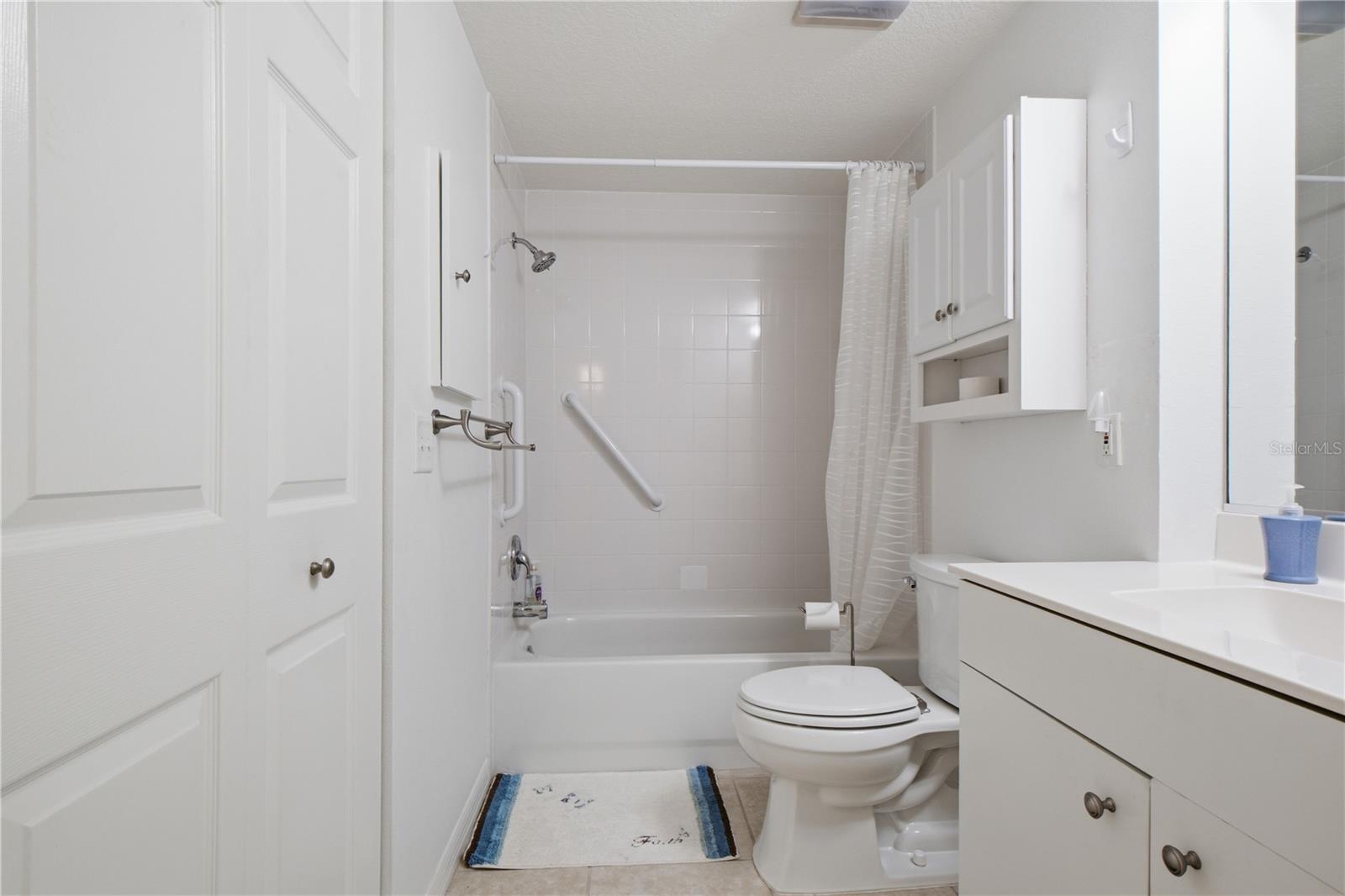 418 LAUREL LAKE DR #106 — photo 19