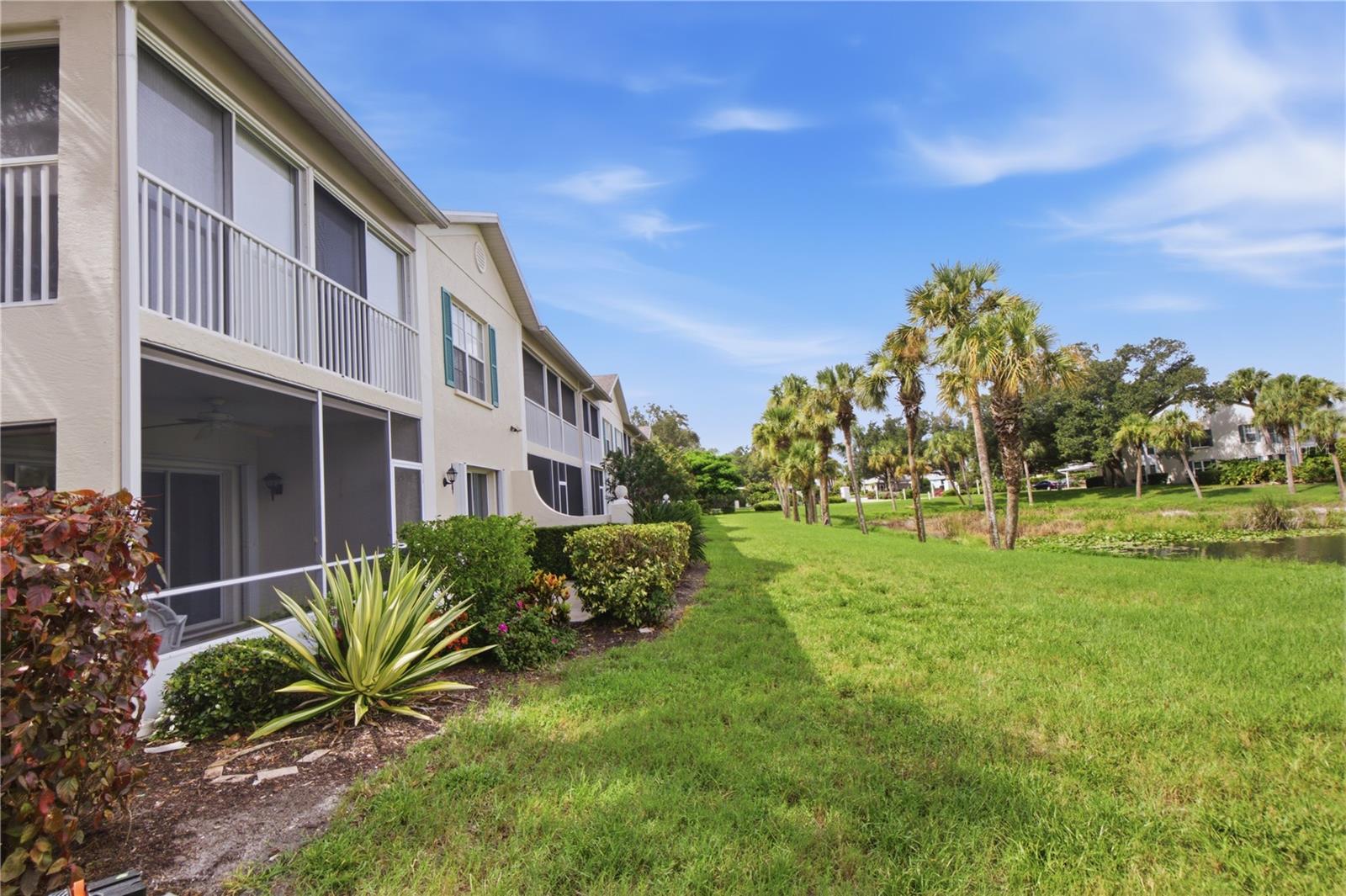 418 LAUREL LAKE DR #106 — photo 39