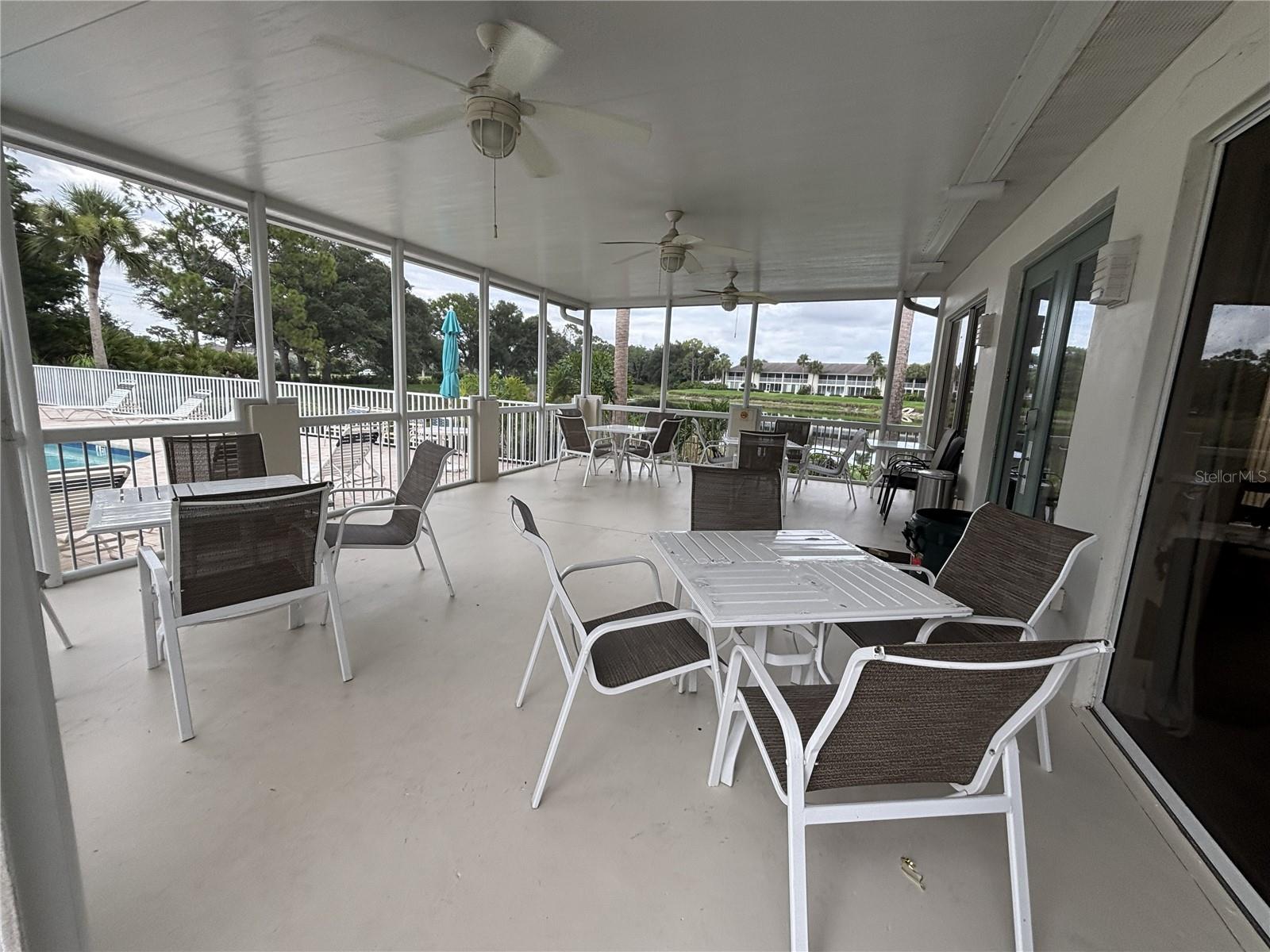 418 LAUREL LAKE DR #106 — photo 33