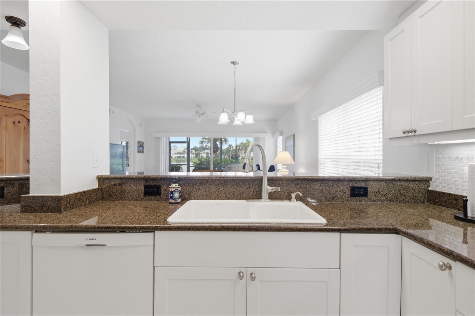 418 LAUREL LAKE DR #106 — photo 6